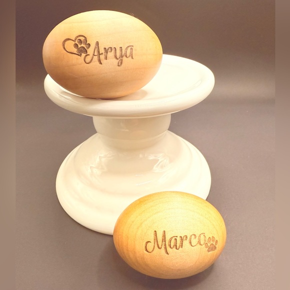 Personalized Wooden Eggs - Picture 6 of 16